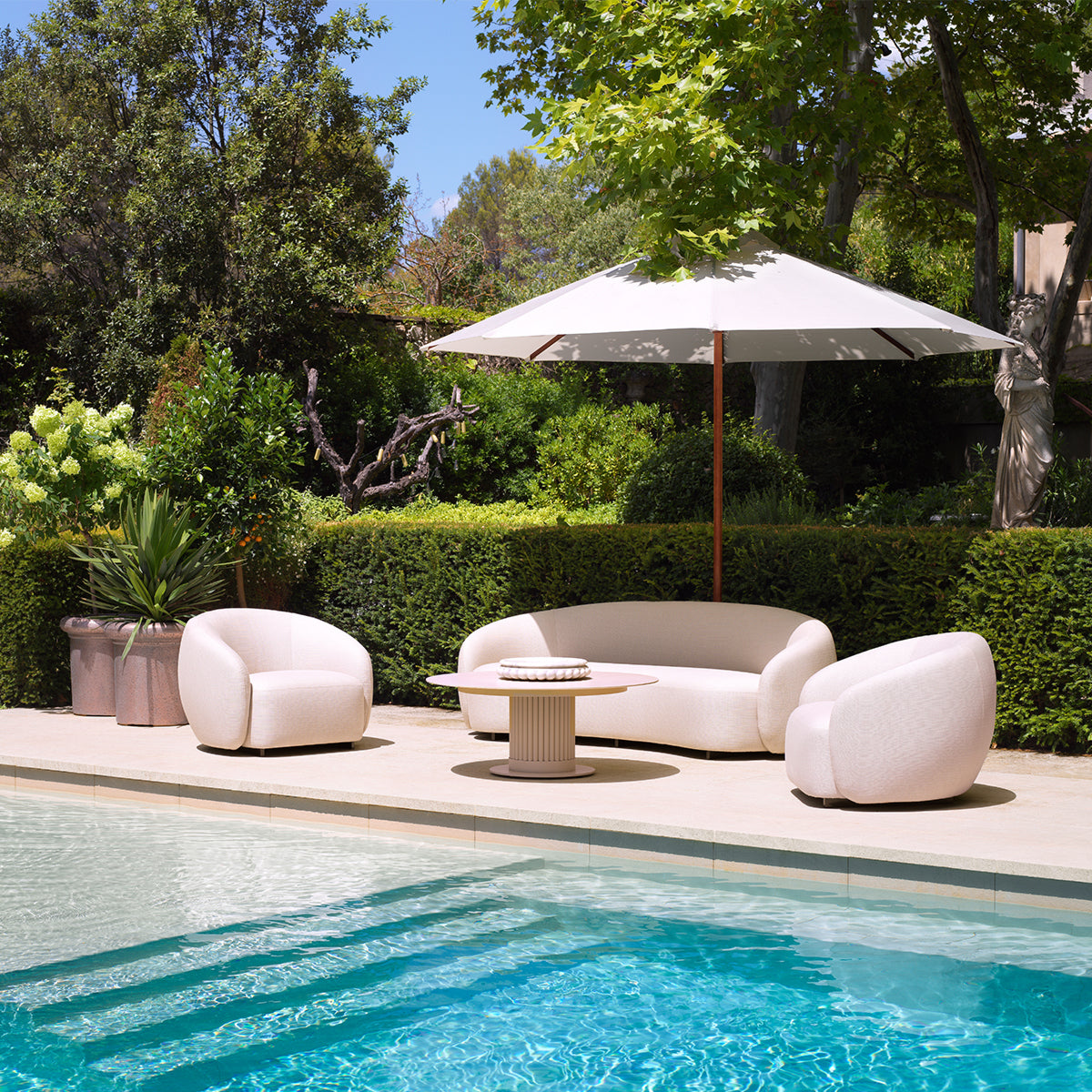 Curved Outdoor Chair Brice | Eichholtz Miami