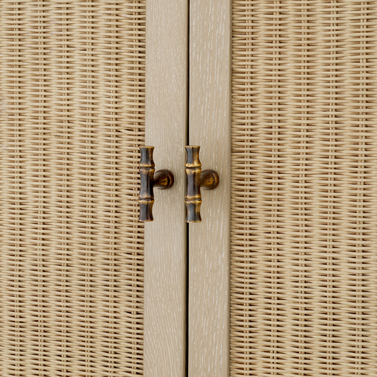 Oak 2-Door Bar Cabinet Borchard | Eichholtz Miami