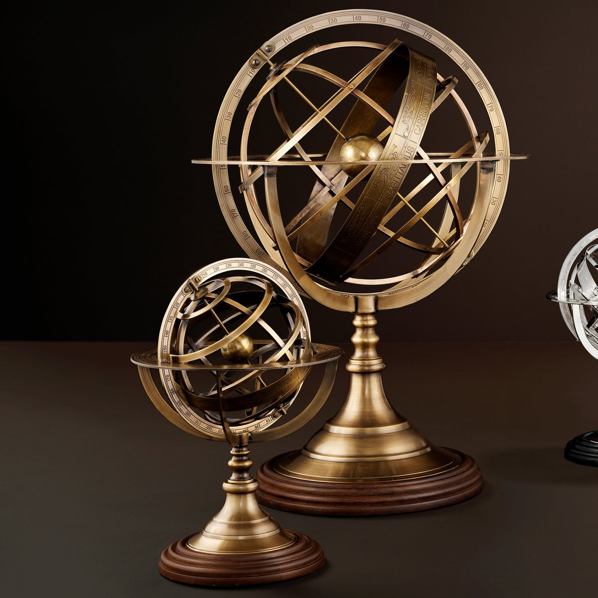Antique Brass Globe S | Eichholtz Miami