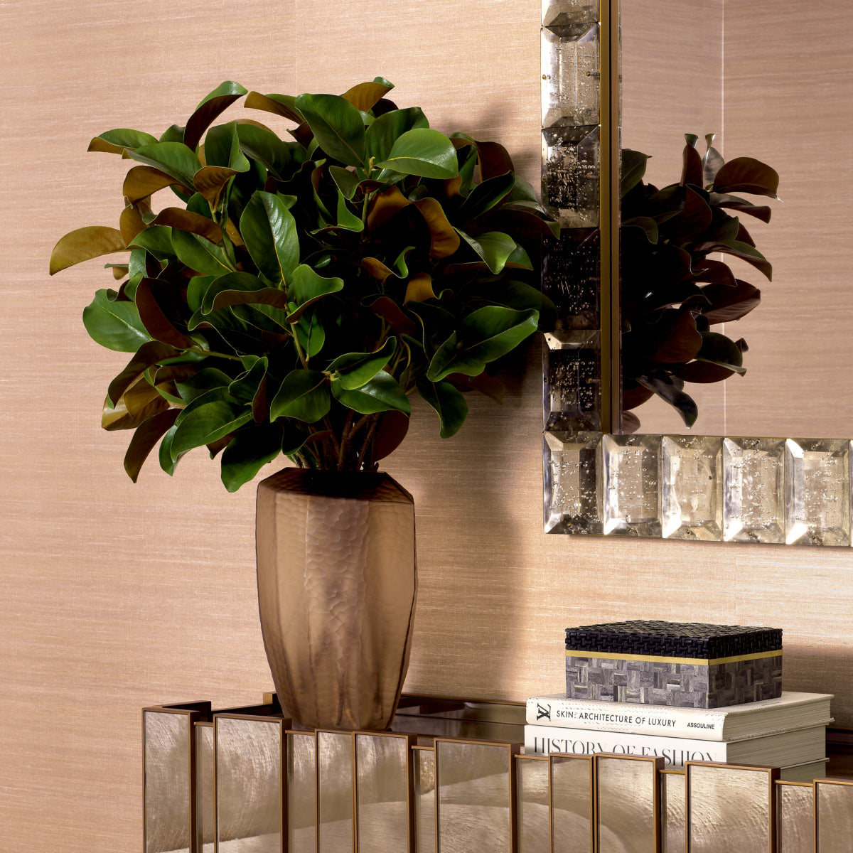 Hand-Blown Glass Vase Larisa | Eichholtz Miami