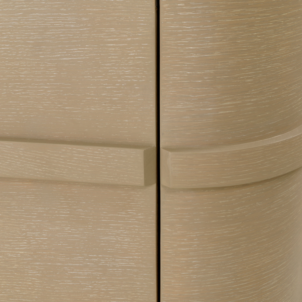 Oak Mirrored Bar Cabinet Cabana | Eichholtz Miami
